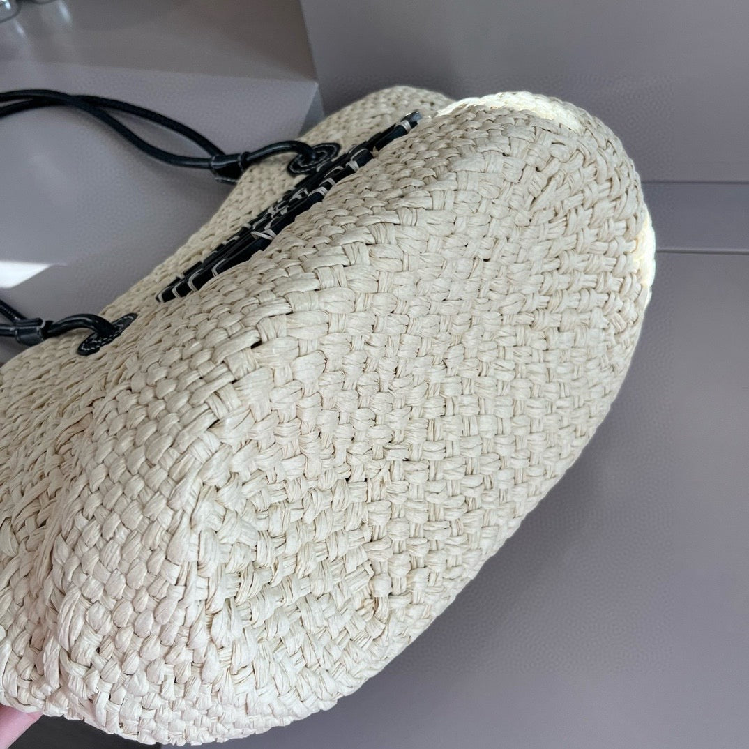 L Beach Bag