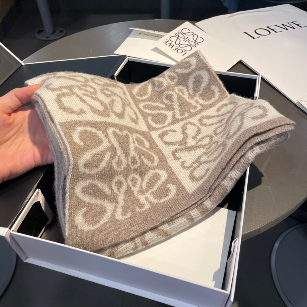 Leo Scarf Brown & Cream