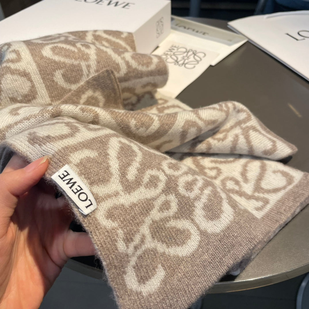 Leo Scarf Brown & Cream