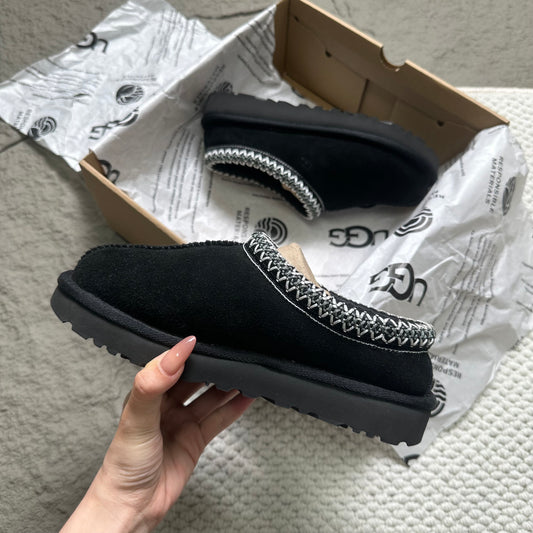Winter Slippers Black