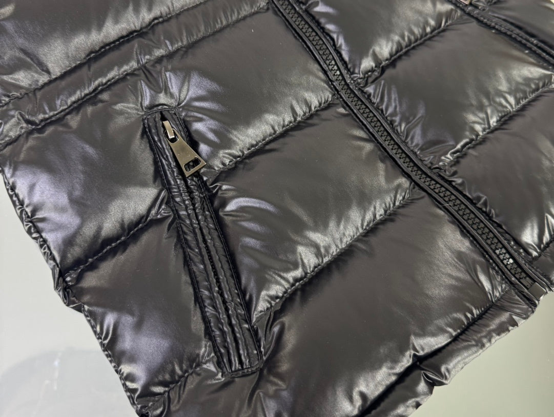 KIDS DOWN BODY WARMER - BLACK