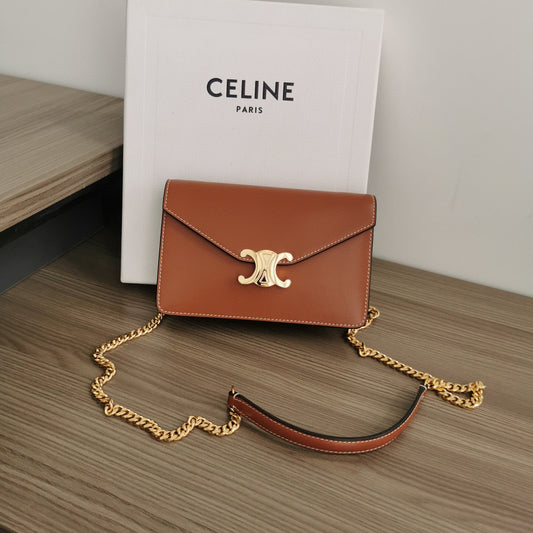 C Brown Chain Shoulder Bag